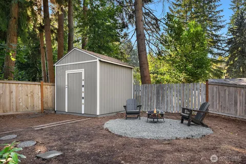 $1,298,000 | 3023 255th Avenue Southeast, Sammamish, WA 98075