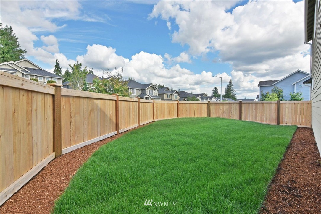 1607 170th Street Southeast Bothell, WA 98012 - Photo 15 of 17