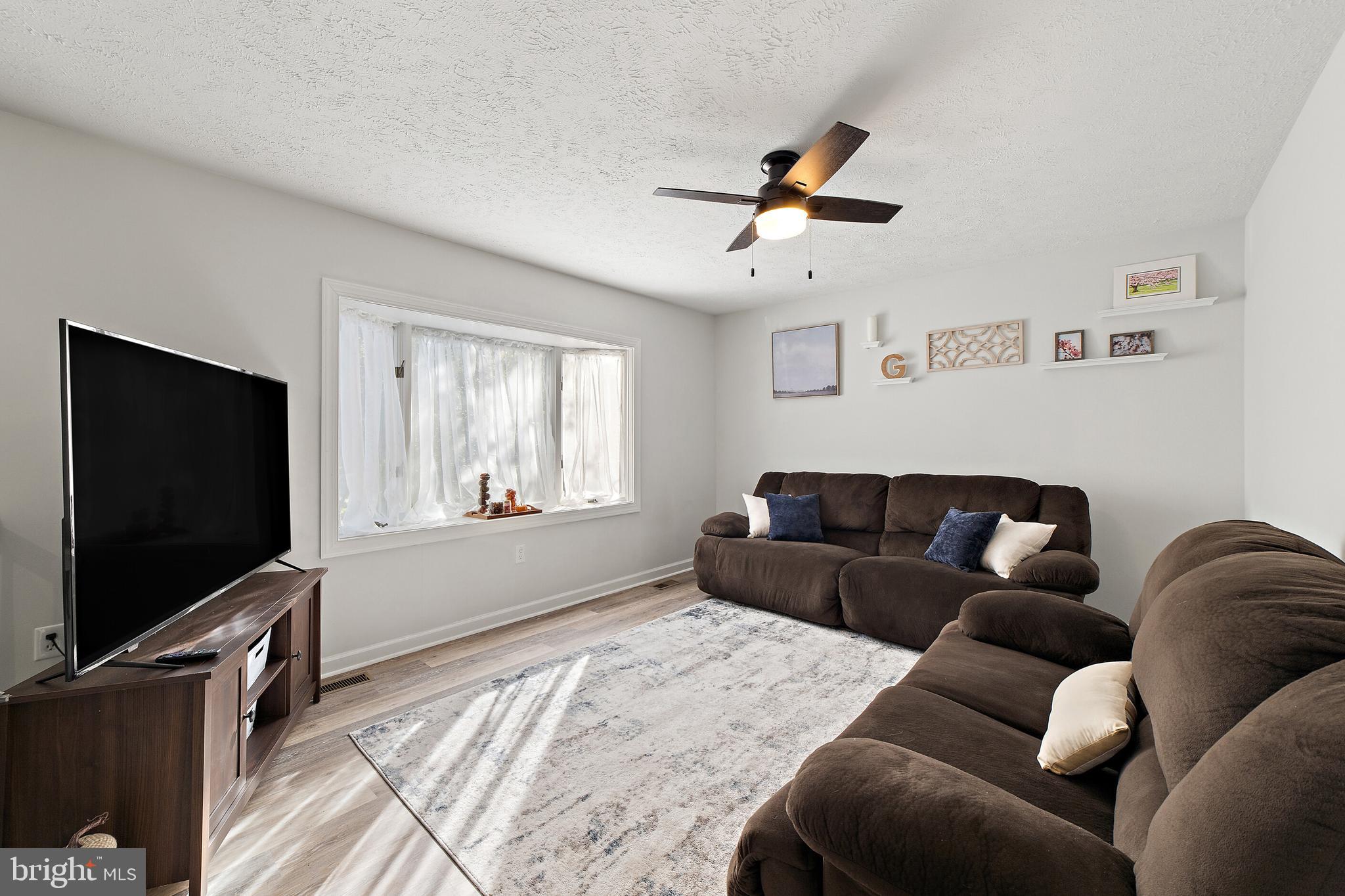 1117 Mountain Heights Road Front Royal, VA 22630 - Photo 3 of 22