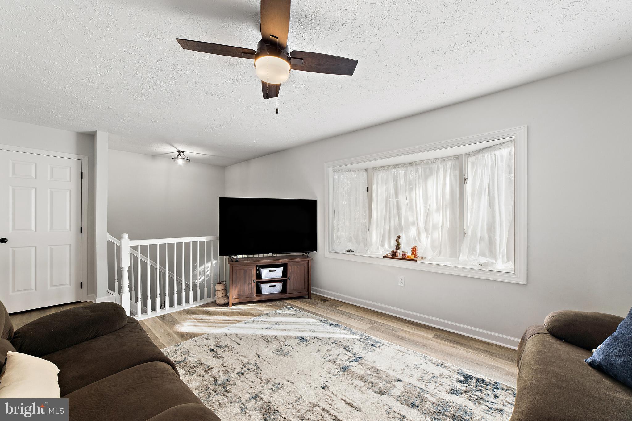 1117 Mountain Heights Road Front Royal, VA 22630 - Photo 4 of 22