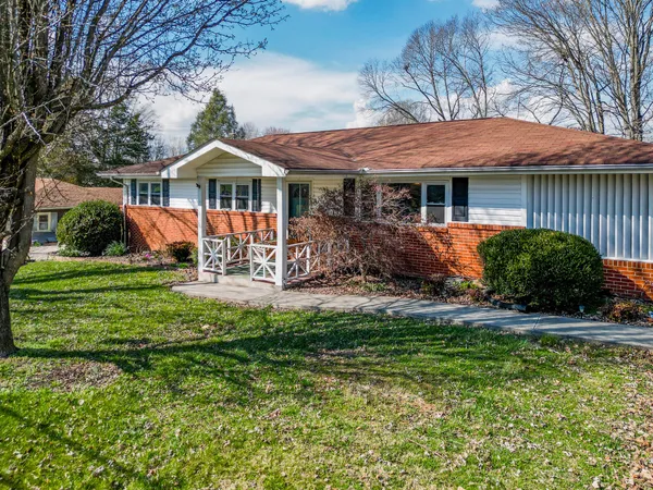$259,900 | 614 Elizabeth Street, Athens, TN 37303