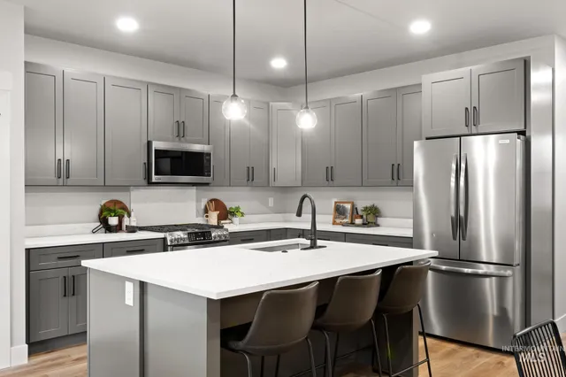 $564,999 | 2101 South Pacific Street, Boise, ID 83705