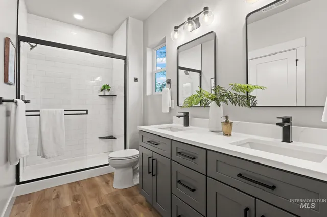 $564,999 | 2101 South Pacific Street, Boise, ID 83705