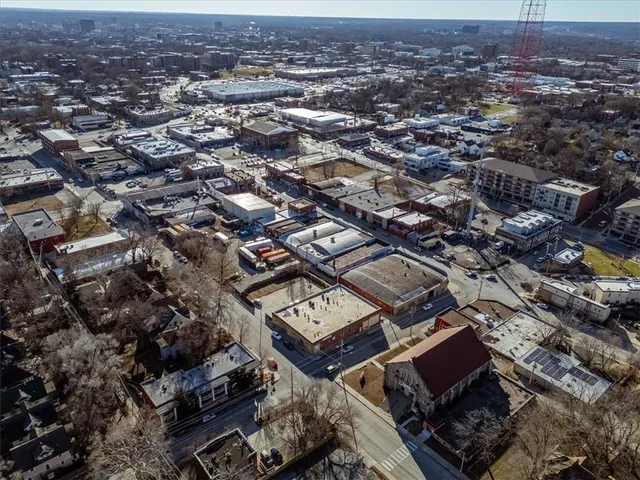 $395,000 | 508 East 31st Street, Kansas City, MO 64108