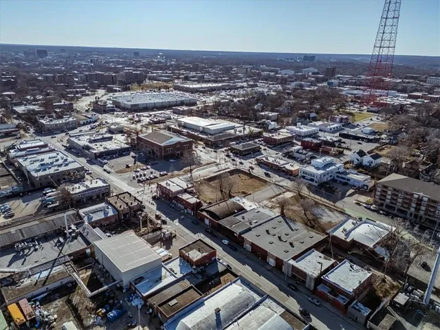 $395,000 | 508 East 31st Street, Kansas City, MO 64108