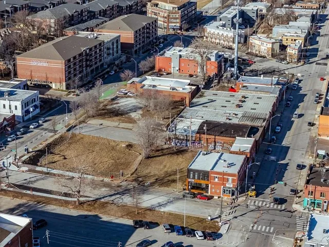 $395,000 | 508 East 31st Street, Kansas City, MO 64108