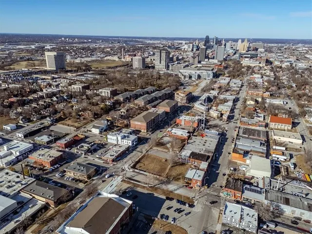 $395,000 | 508 East 31st Street, Kansas City, MO 64108