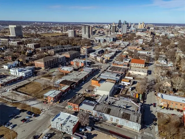 $395,000 | 508 East 31st Street, Kansas City, MO 64108