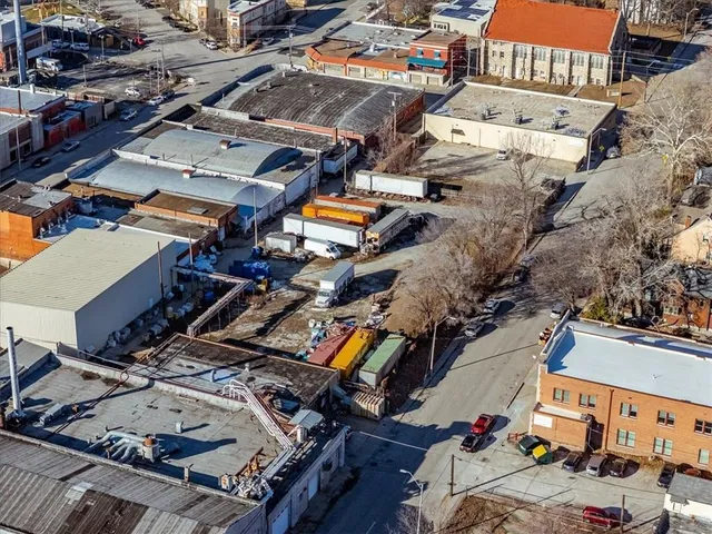 $395,000 | 508 East 31st Street, Kansas City, MO 64108