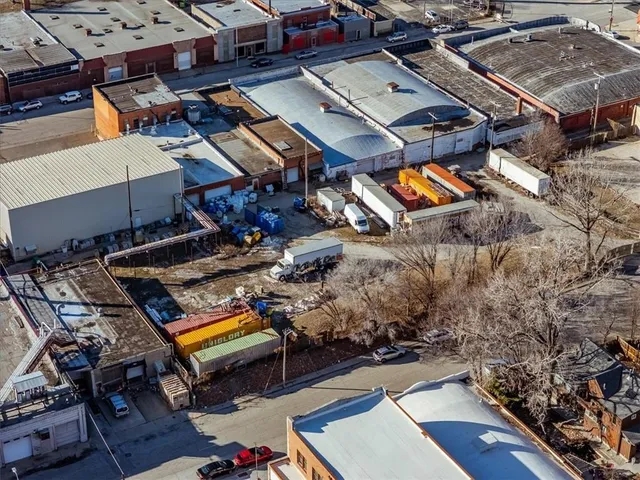 $395,000 | 508 East 31st Street, Kansas City, MO 64108