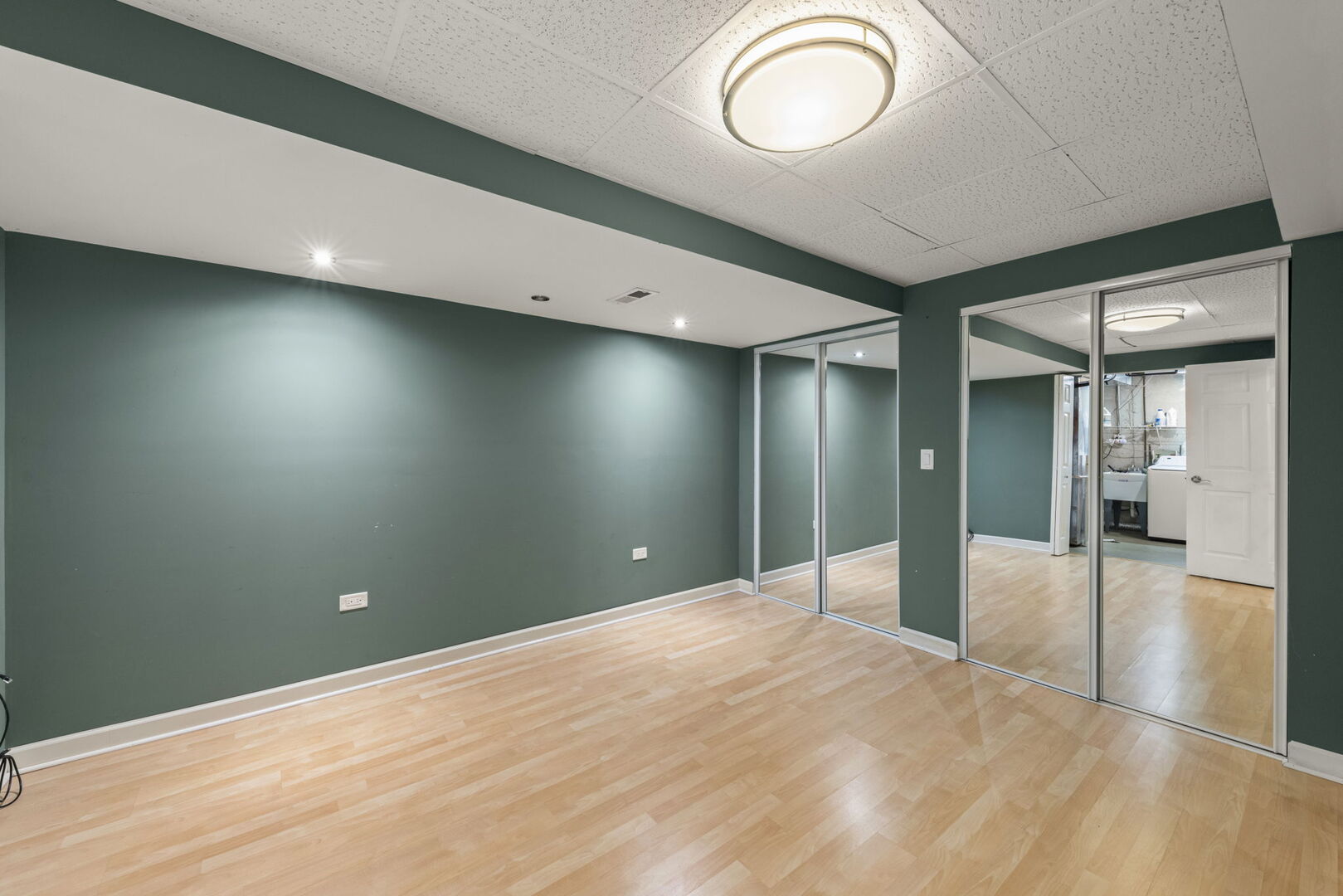 16727 South Sunset Ridge Court Lockport, IL 60441 - Photo 20 of 30 a view of livingroom with natural light