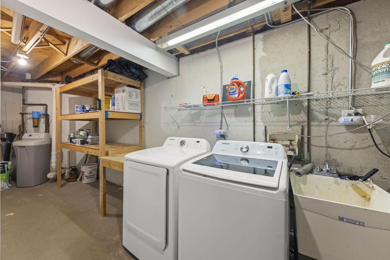 16727 South Sunset Ridge Court Lockport, IL 60441 - Photo 21 of 30 a utility room with dryer and washer