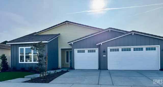 $668,834 | Undisclosed Address, Bakersfield, CA 93311