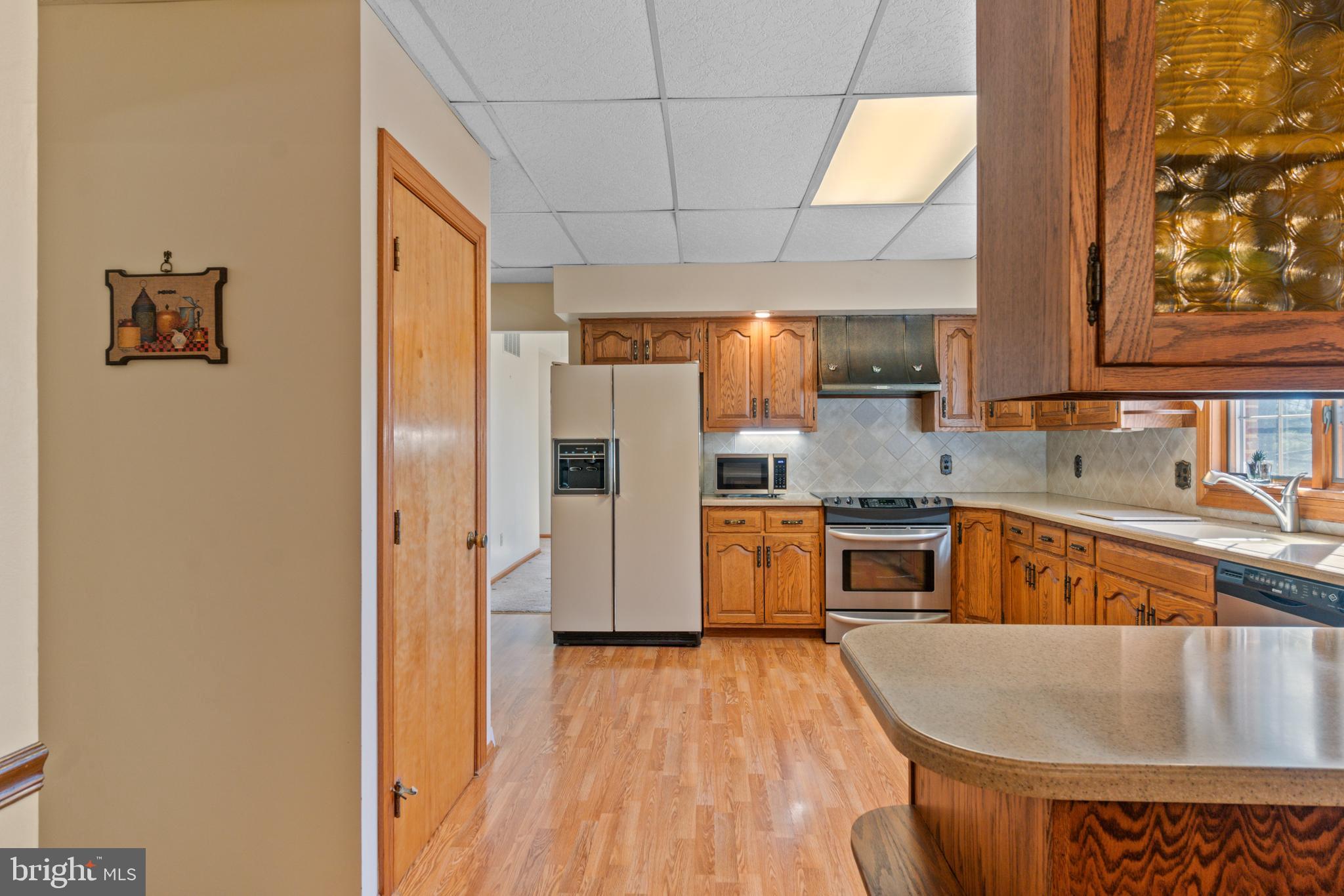 1052 Green Hill Farm Road Reisterstown, MD 21136 - Photo 13 of 36 Eat-in Kitchen