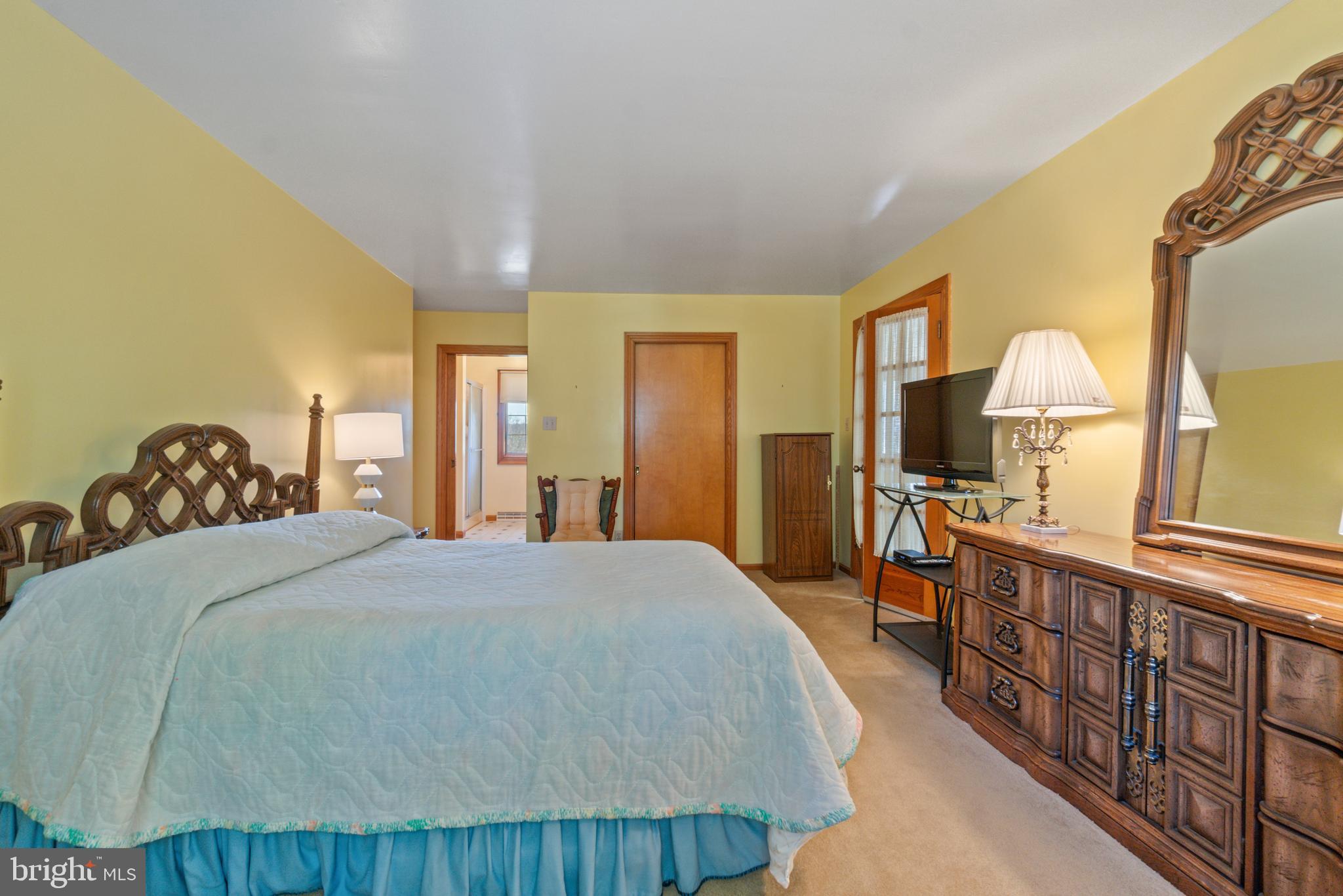 1052 Green Hill Farm Road Reisterstown, MD 21136 - Photo 21 of 36 Primary Bedroom