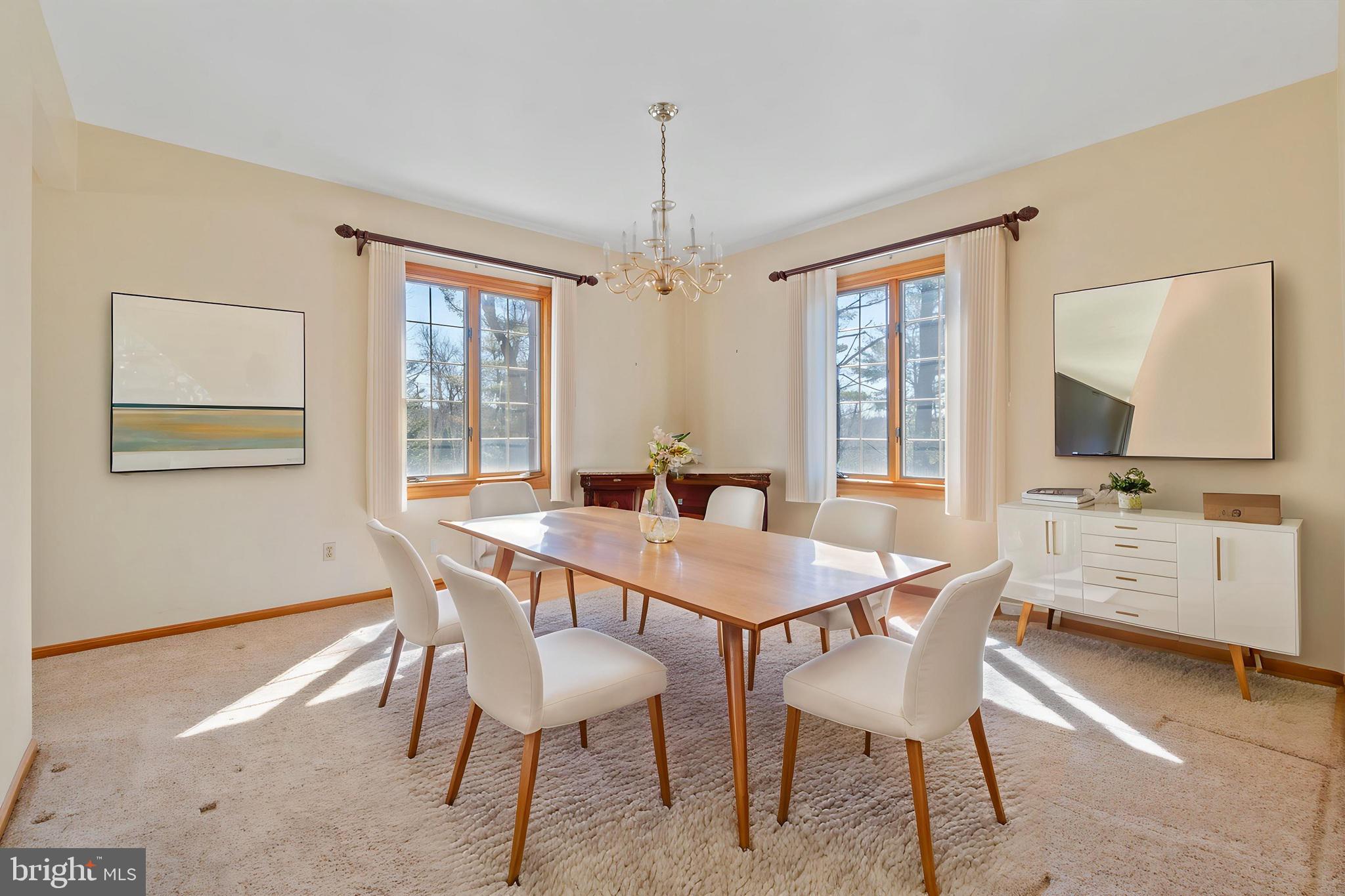 1052 Green Hill Farm Road Reisterstown, MD 21136 - Photo 9 of 36 Dining Room