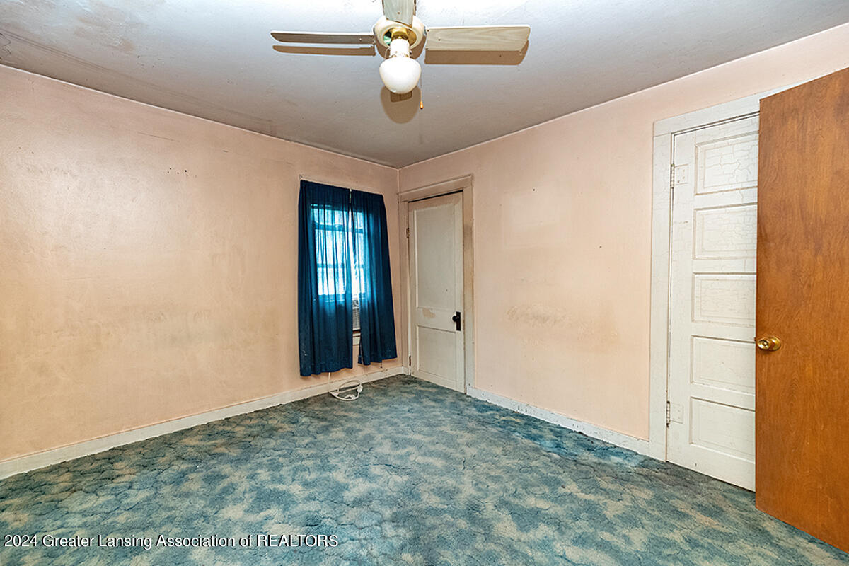 2841 Webster Road Lansing, MI 48906 - Photo 9 of 15 09