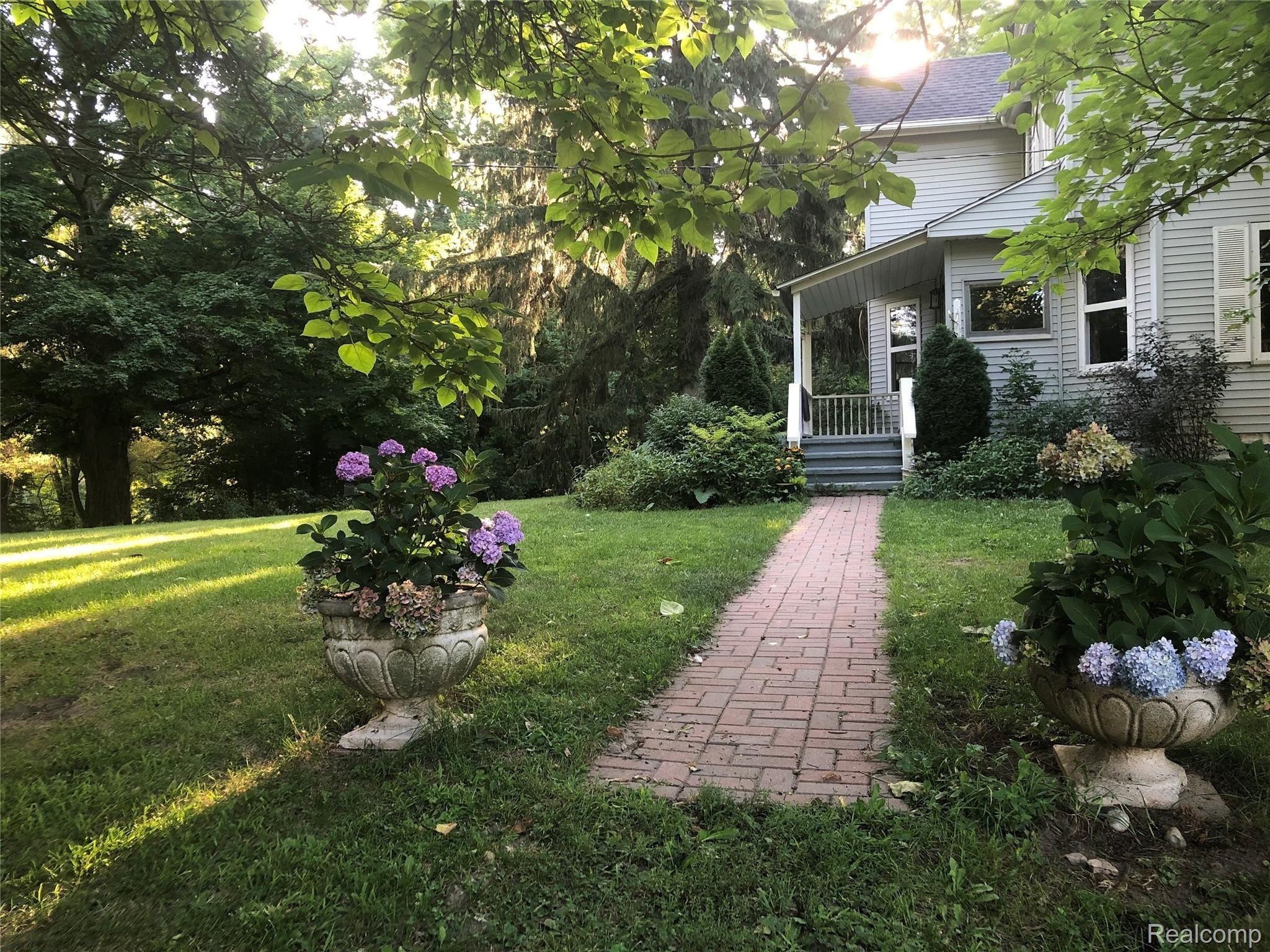 2585 Gannon Road Howell, MI 48855 - Photo 28 of 45 IMG_6704.jpeg