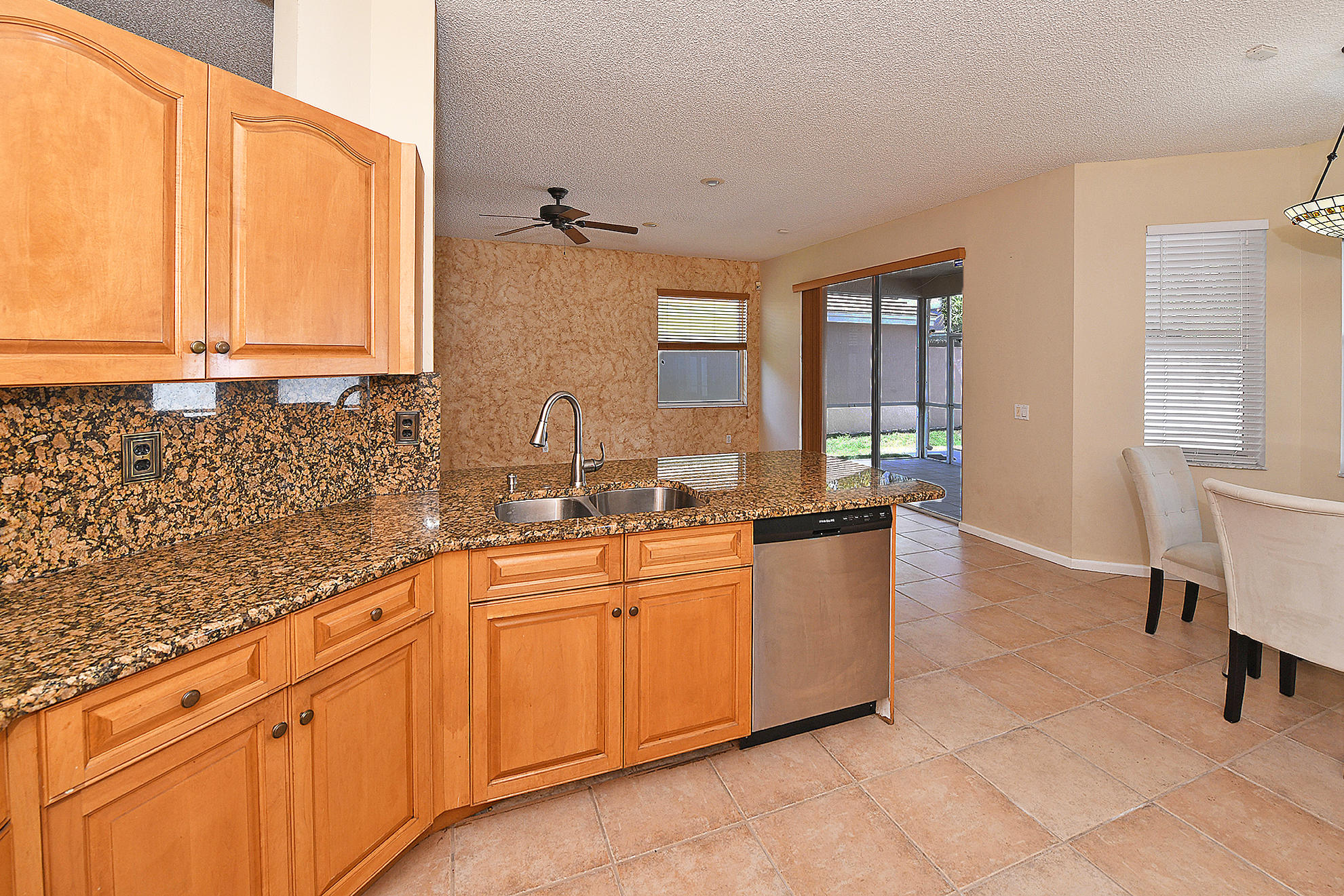 18039 Jazz Lane Boca Raton, FL 33496 - Photo 13 of 39 Kitchen