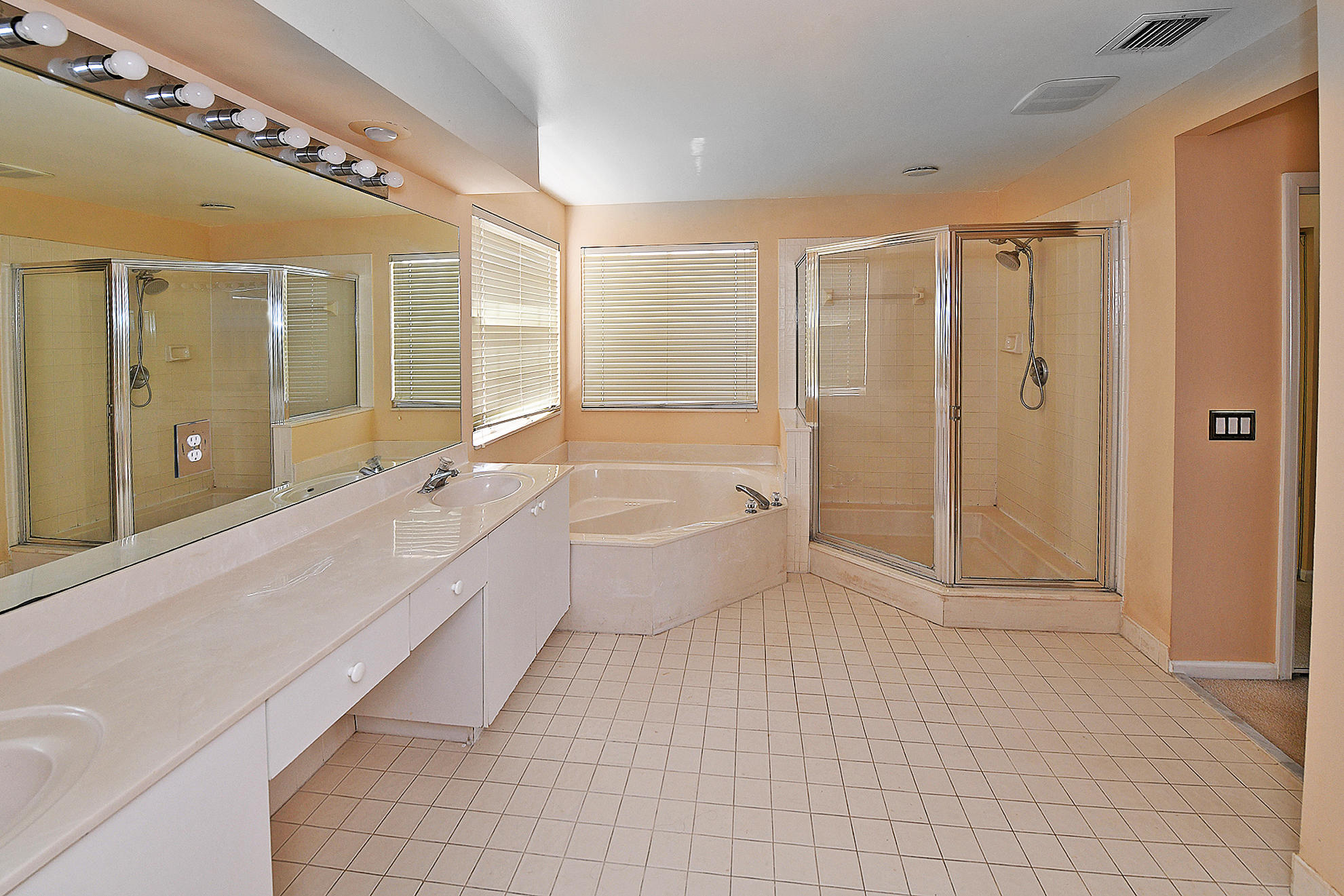 18039 Jazz Lane Boca Raton, FL 33496 - Photo 31 of 39 Master Bathroom