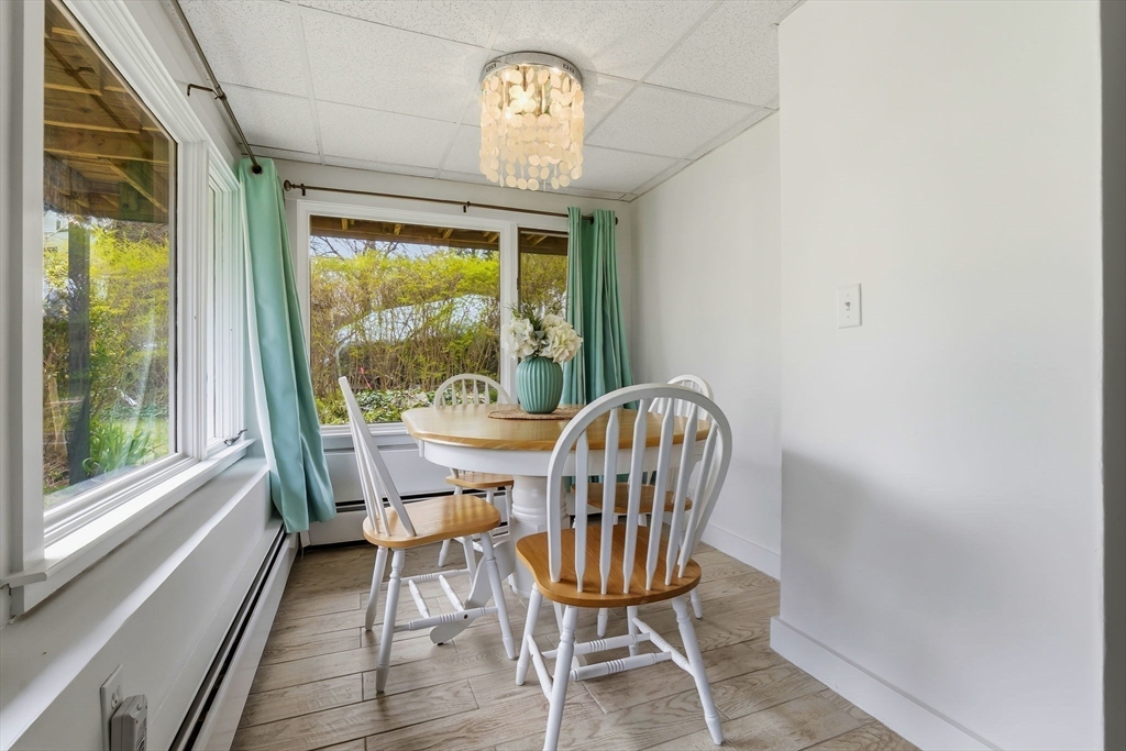 6 Mt Locust Place, Unit 2 Gloucester, MA 01930 - Photo 9 of 39