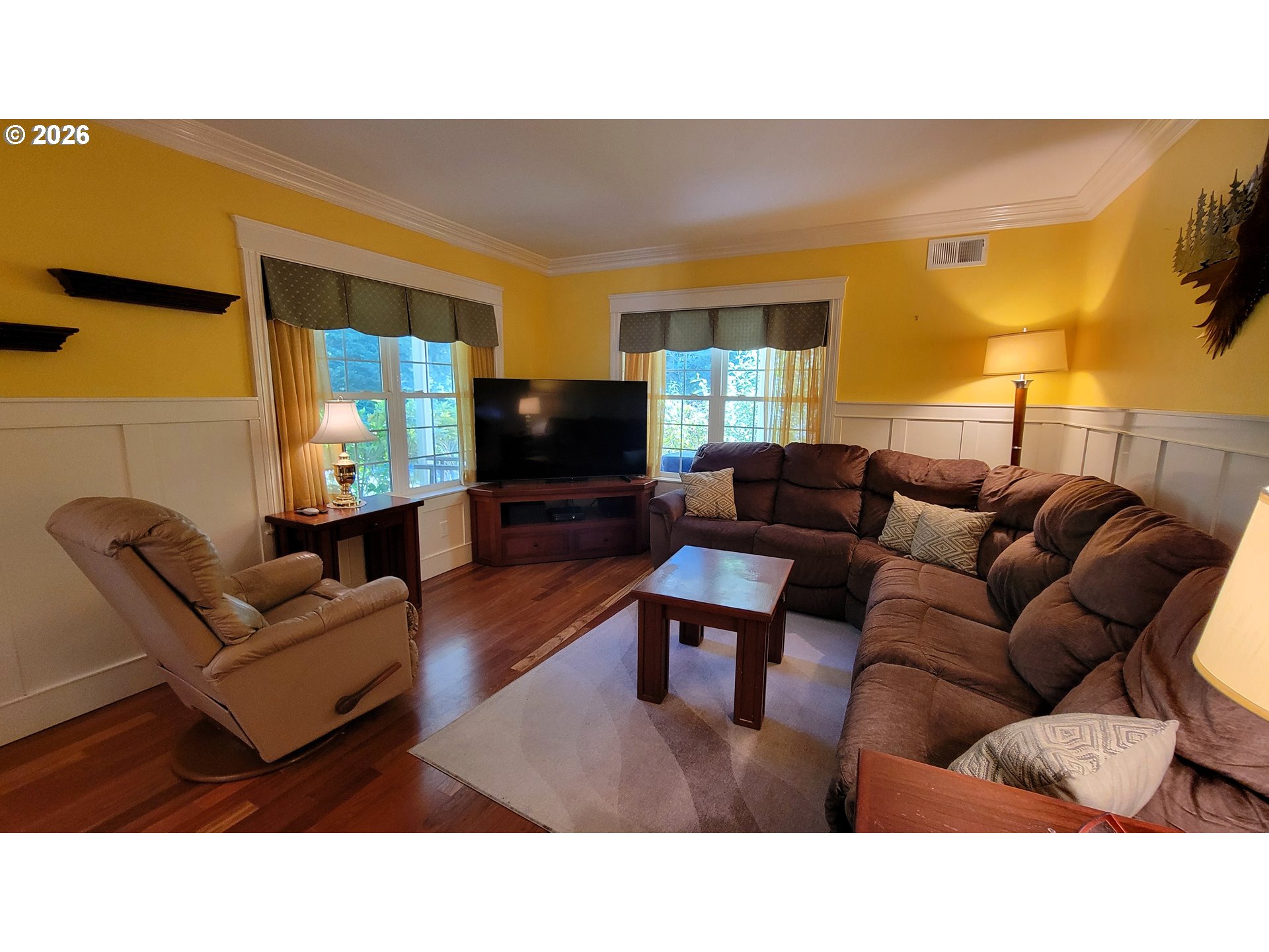 83160 Clear Lake Road Florence, OR 97439 - Photo 10 of 32 Living Room