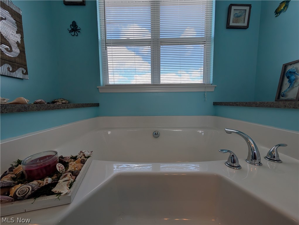 7360 Jones Road Nashport, OH 43830 - Photo 20 of 29 Full bath featuring a bath