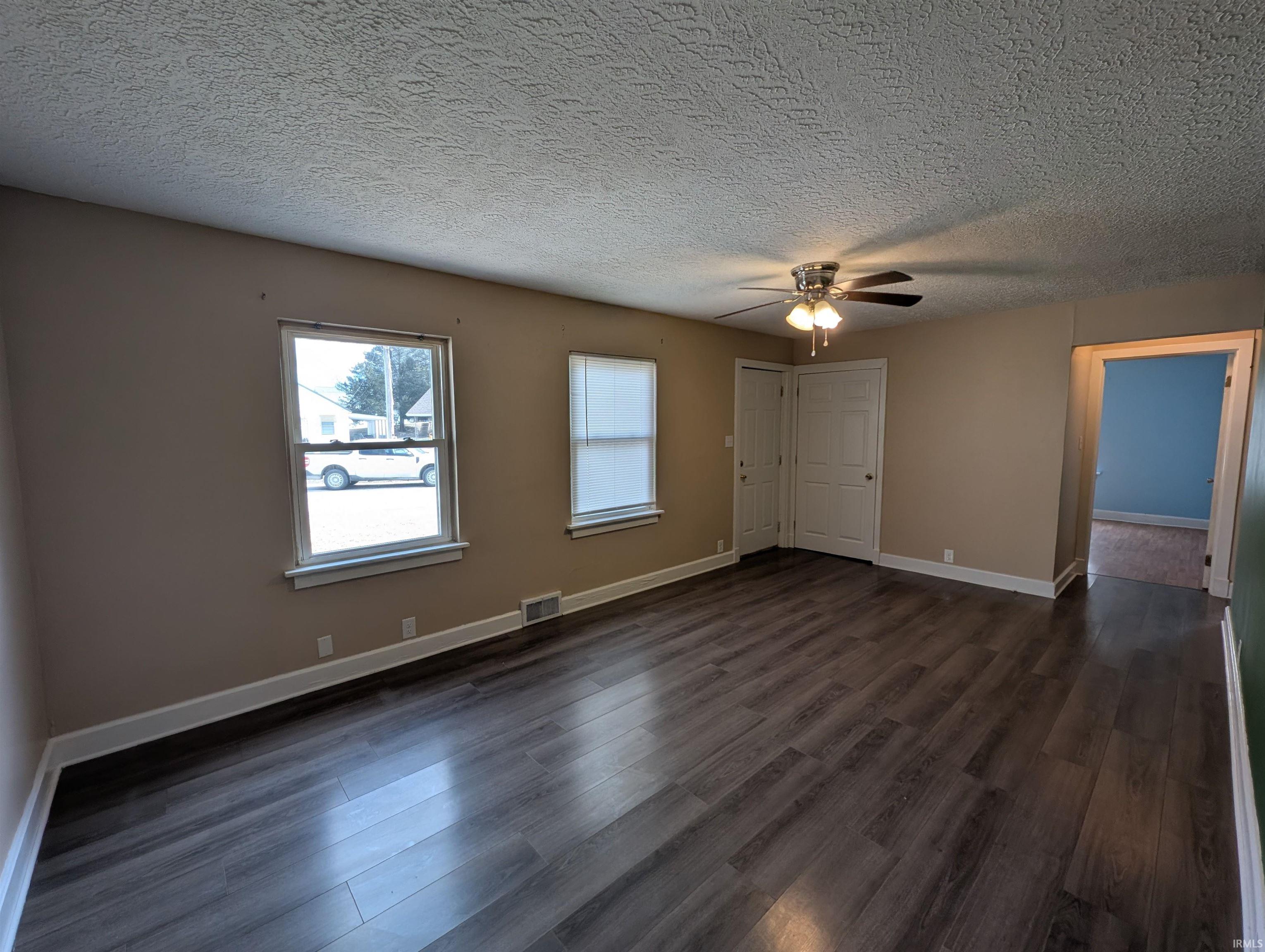 3 Maple Court Washington, IN 47501 - Photo 5 of 28