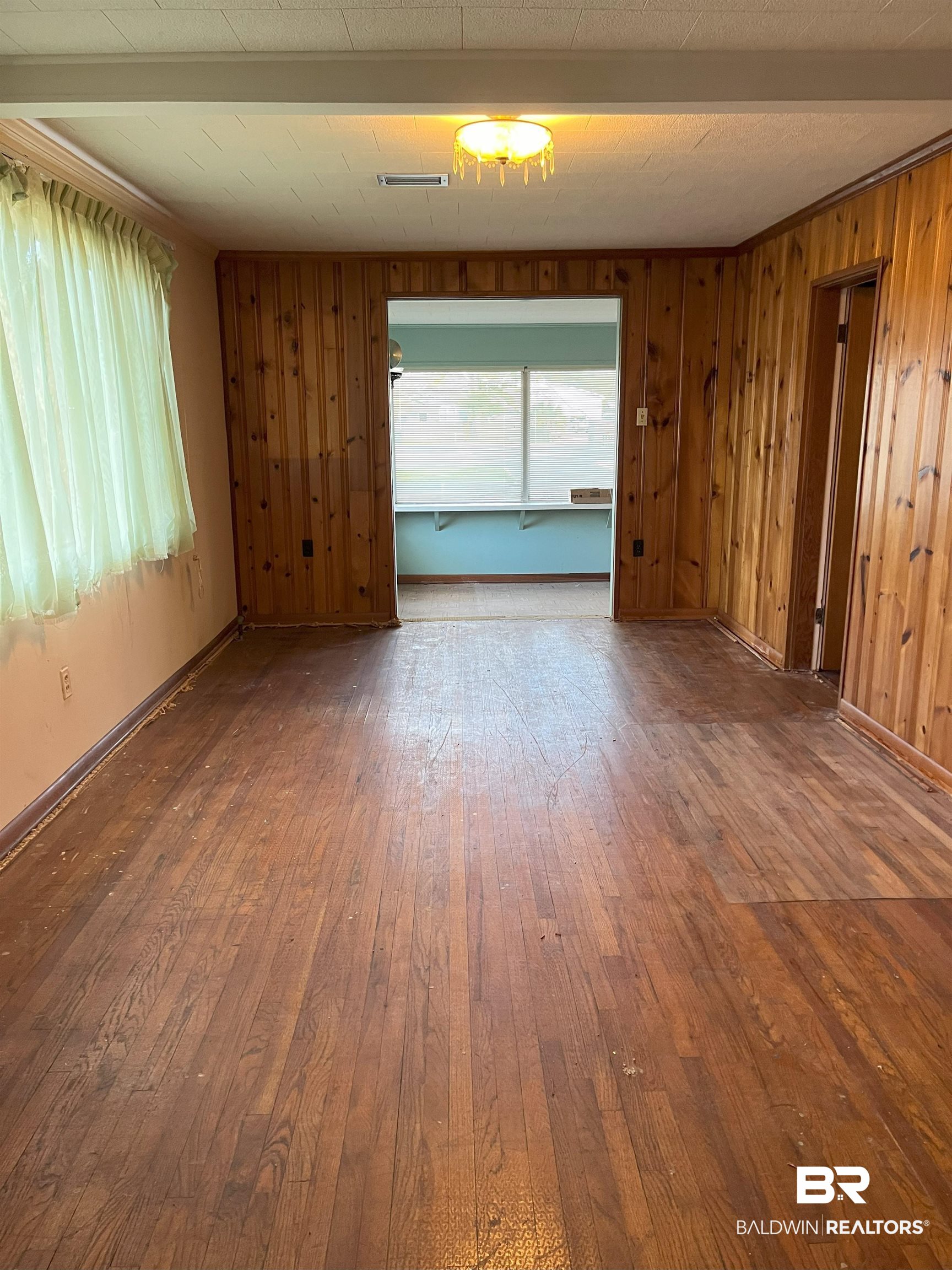 413 North Alston Street Foley, AL 36535 - Photo 13 of 18 Living Area