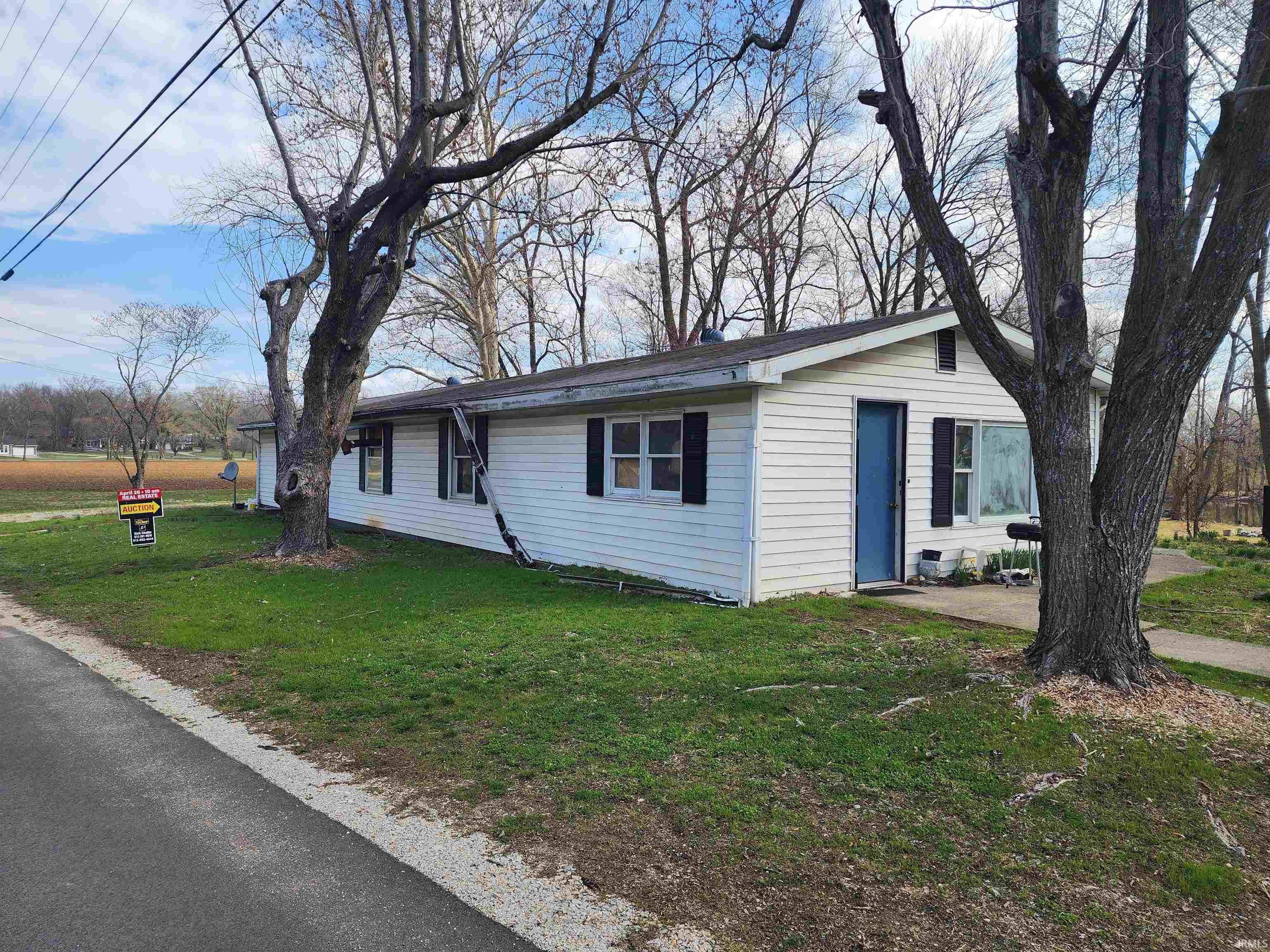 181 East Brown Road Vincennes, IN 47591 - Photo 1 of 11 Gallery Image 1