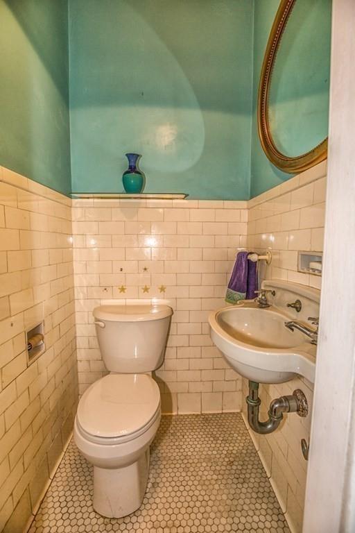 1 Florentine Gardens Springfield, MA 01108 - Photo 33 of 42