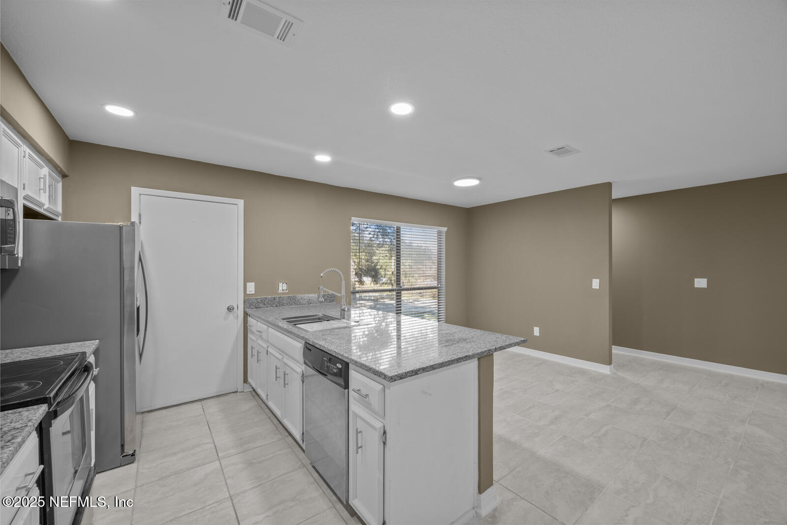 7528 Jasper Avenue Jacksonville, FL 32211 - Photo 18 of 33 7528 Jasper Ave_32211-15