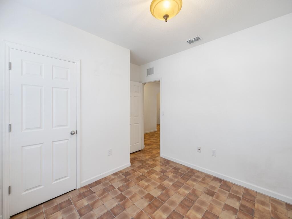 1440 Lexington Square Southwest Vero Beach, FL 32962 - Photo 17 of 41