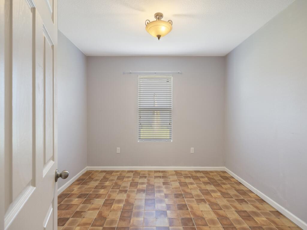 1440 Lexington Square Southwest Vero Beach, FL 32962 - Photo 25 of 41 a view of a room that has a window