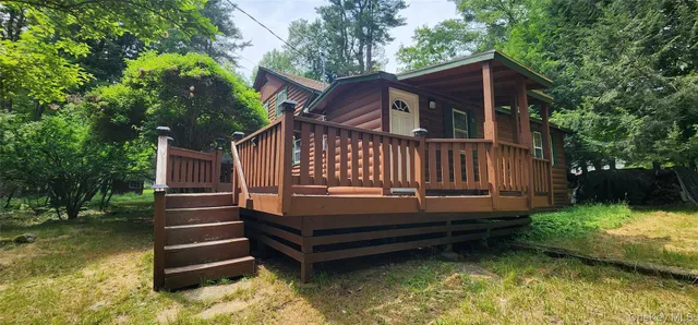 $369,500 | 22 Ballard Street, Smallwood, NY 12778