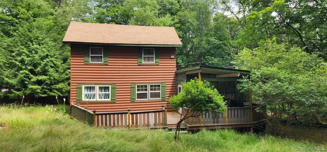 $369,500 | 22 Ballard Street, Smallwood, NY 12778