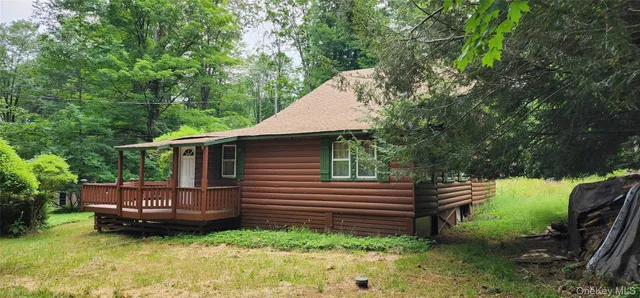 $369,500 | 22 Ballard Street, Smallwood, NY 12778