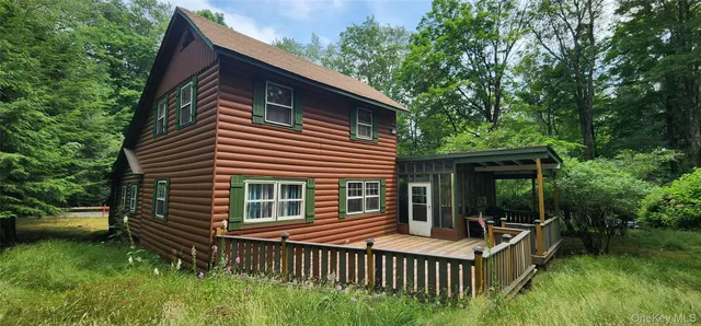 $369,500 | 22 Ballard Street, Smallwood, NY 12778