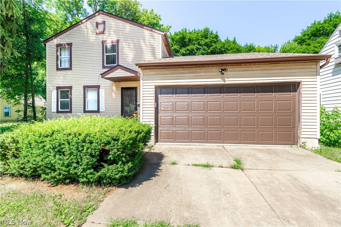 892 Carpenter Street Akron, OH 44310 - Photo 1 of 27 Gallery Image 1