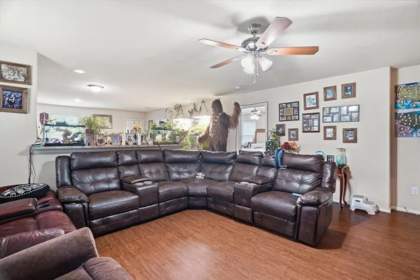 $1,899 | 1812 Village Park Trail, Burleson, TX 76028