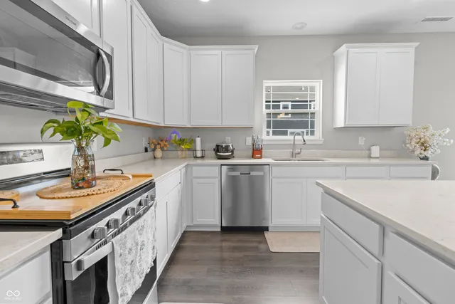 $469,000 | 5839 Altar Bell Circle, Greenwood, IN 46143