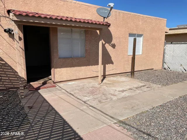 $1,125 | 585 West 20th Avenue, Unit 4, Apache Junction, AZ 85120