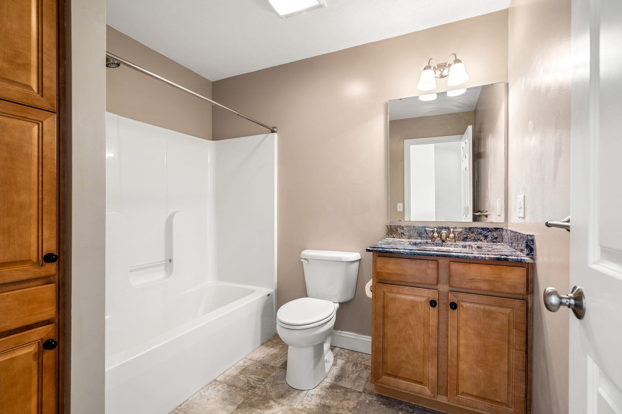 70 Hall Road, Unit 70 Fremont, NH 03044 - Photo 15 of 34