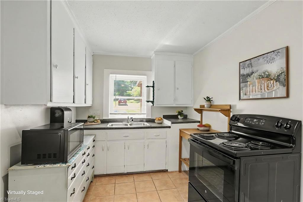 1602 Larkin Street High Point, NC 27262 - Photo 13 of 32 Virtually Staged