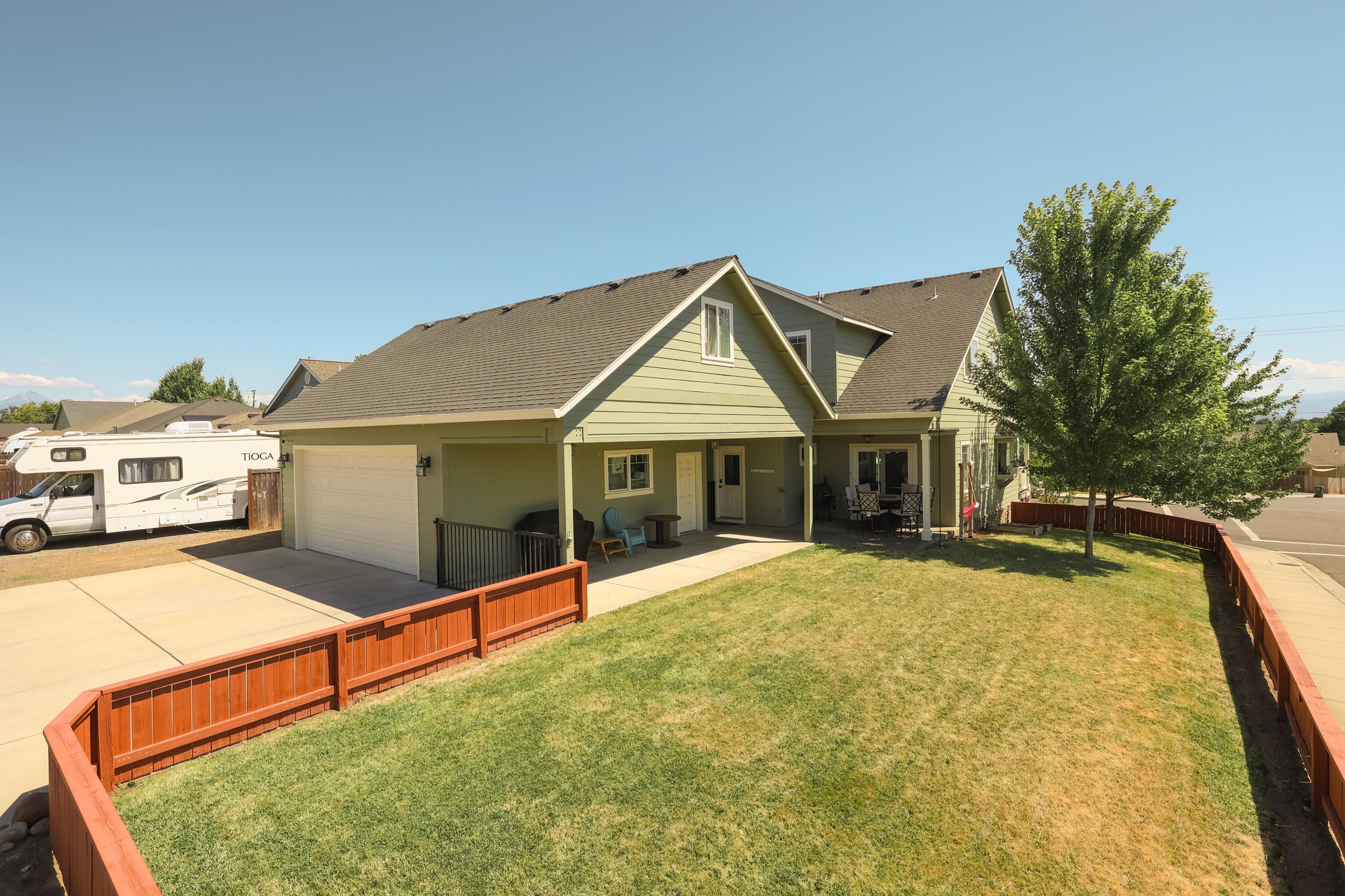 601 Barton Road Eagle Point, OR 97524 - Photo 7 of 34 569A0432