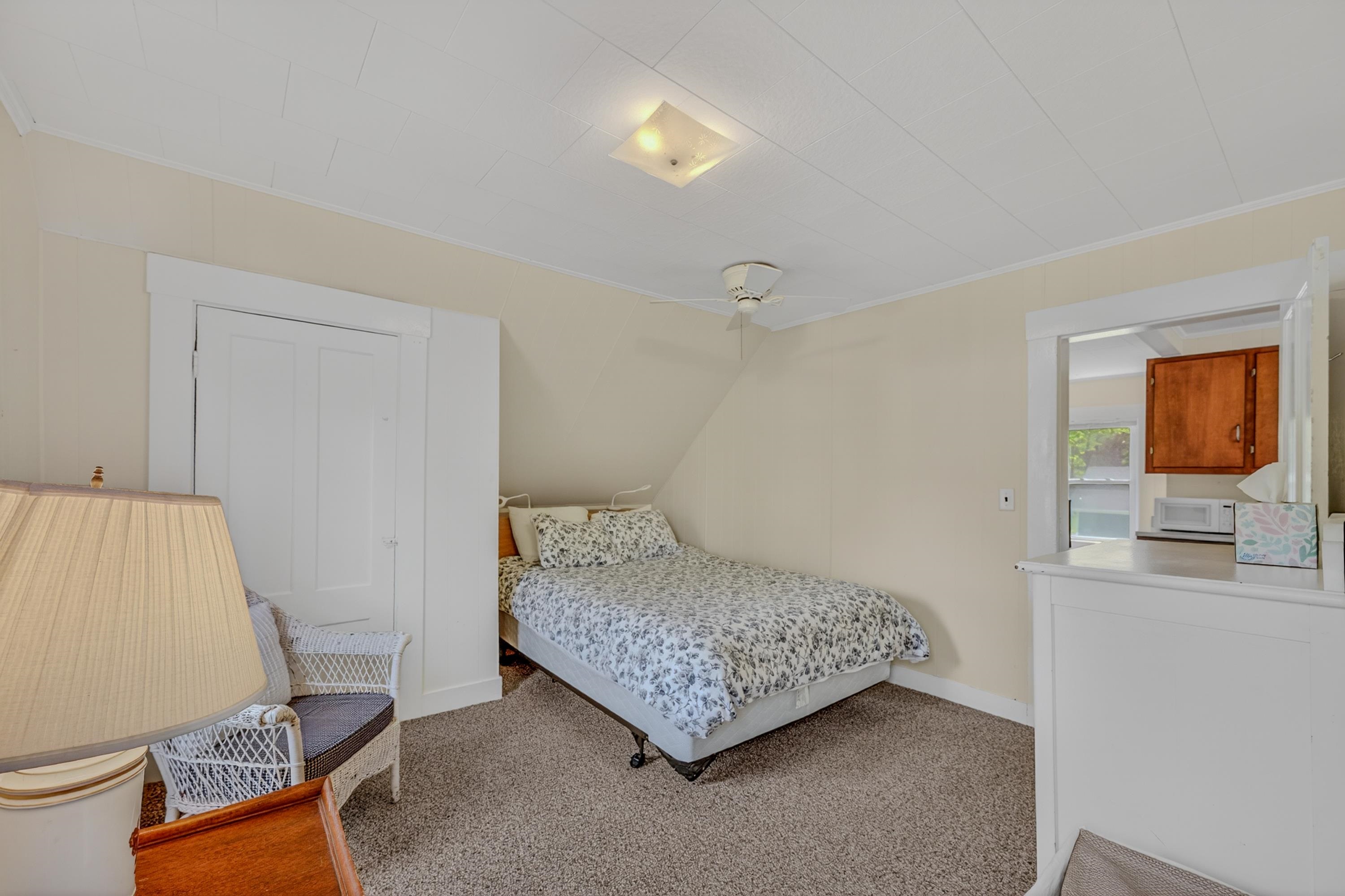91 Meadow Street Bethlehem, NH 03574 - Photo 16 of 44