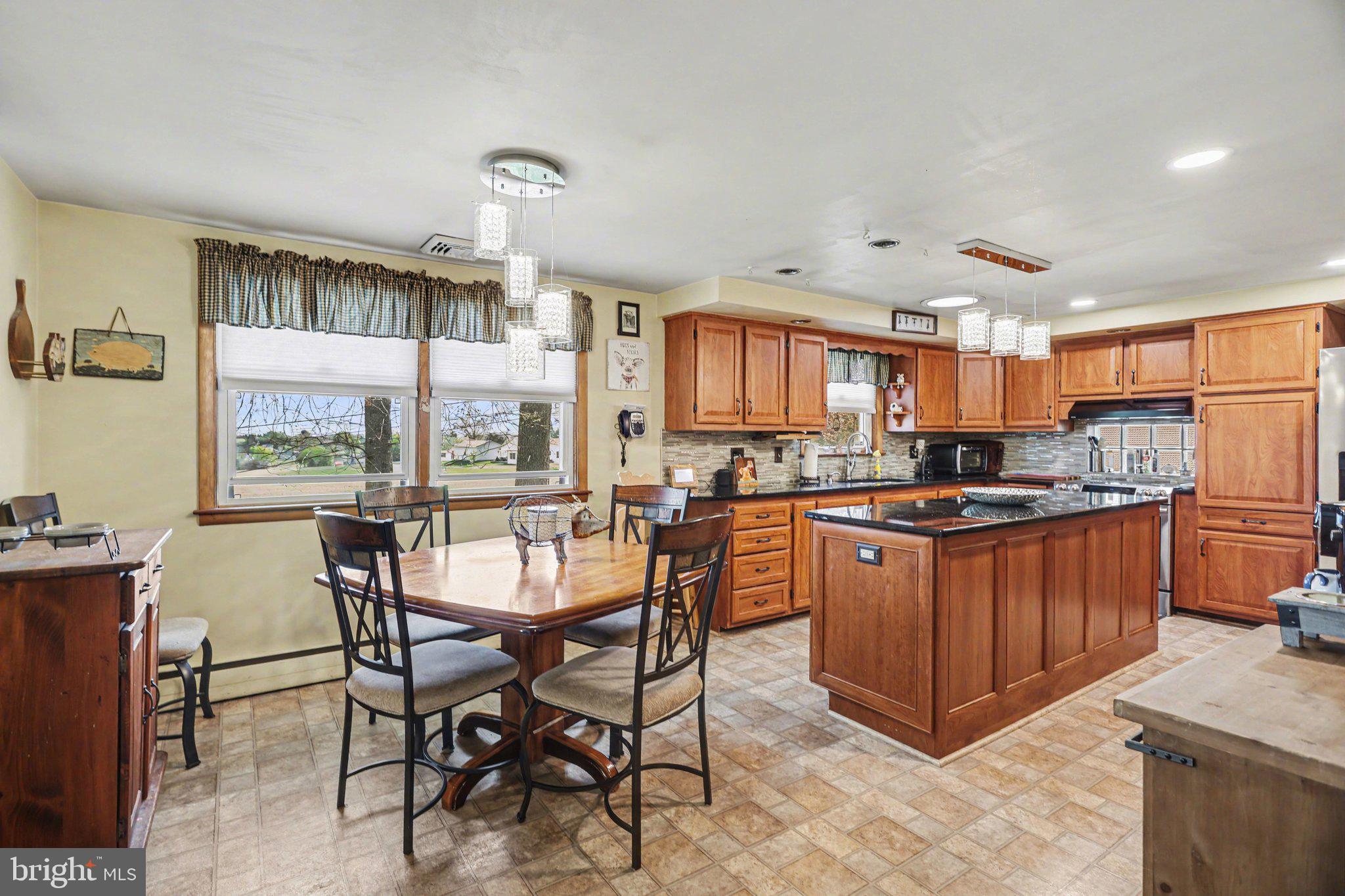 6010 Eyster Avenue Spring Grove, PA 17362 - Photo 9 of 39