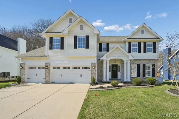 $645,000 | 761 Southern Hills Drive, Eureka, MO 63025