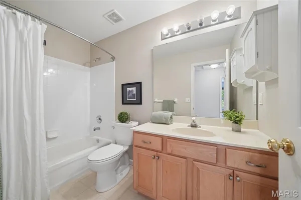 $645,000 | 761 Southern Hills Drive, Eureka, MO 63025