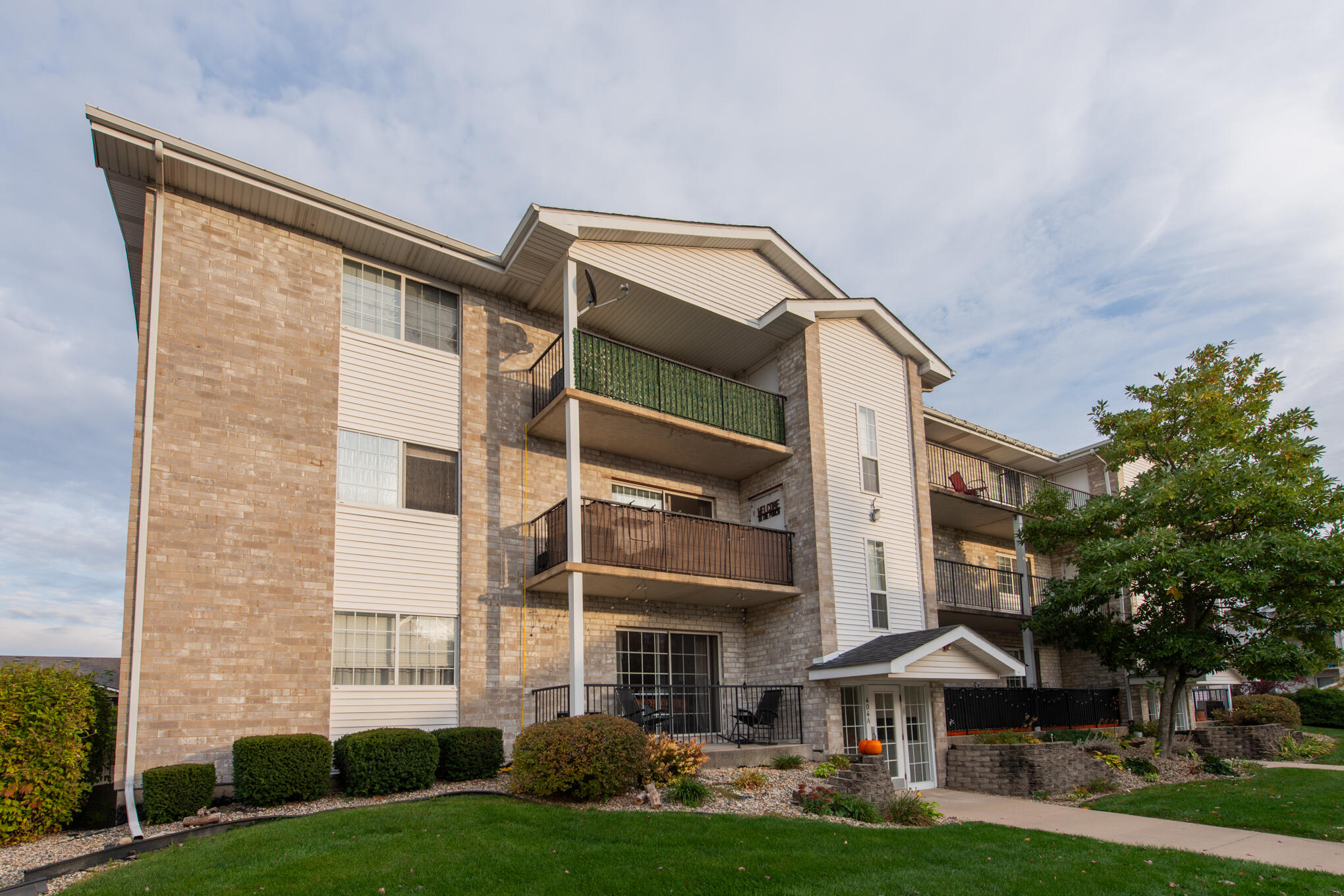 404 Sturdy Road, Unit A5 Valparaiso, IN 46383 - Photo 1 of 17 2040x1361